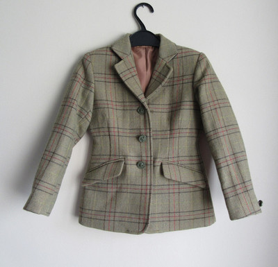 Gr. 24. Alter 5 - 6 EQUETECH .JUNGE oder MÄDCHEN grün Tweed Show Jacke doppelter Schlitz SMART