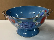 Pioneer Woman Classic Charm 5 Quart Colander Flowers on Blue Enamel Finish Steel