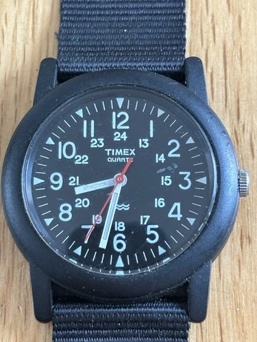 Vintage Timex Womens Watch 25mm Black Resin Case And Band White Dial T2