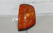 Mercedes Benz W201 Blinker Blinkleuchte VL vorne links 42704R6 Mercedes Benz W201 Blinker Blinkleuchte VL vorne links 42704R6