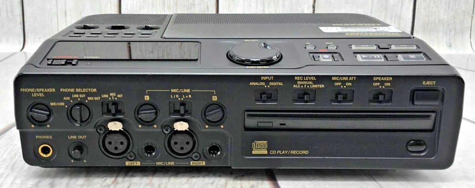 Marantz CDR-420 U1B CD HD MP3 Recorder Player Portable W/ Heavy Duty Case - Image 4 of 4