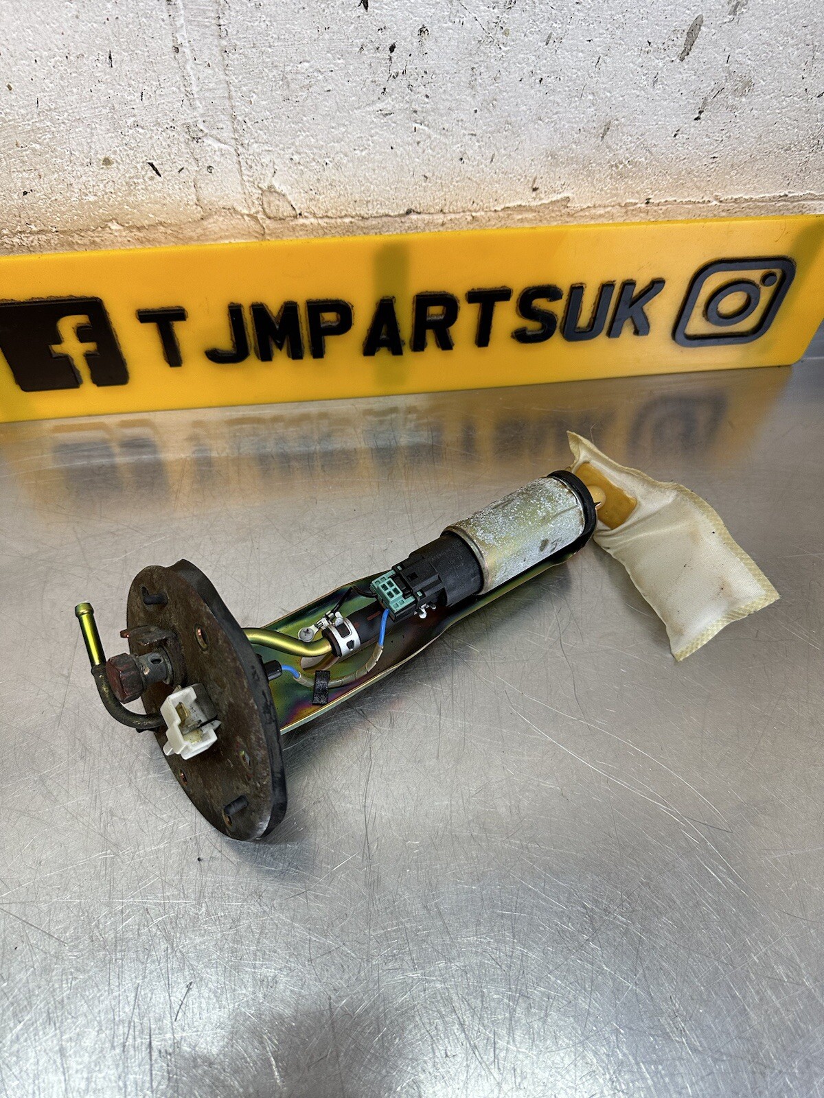 Honda Civic EK9 Type R B16 Fuel Tank OEM Pump Carrier Cradle B18 B