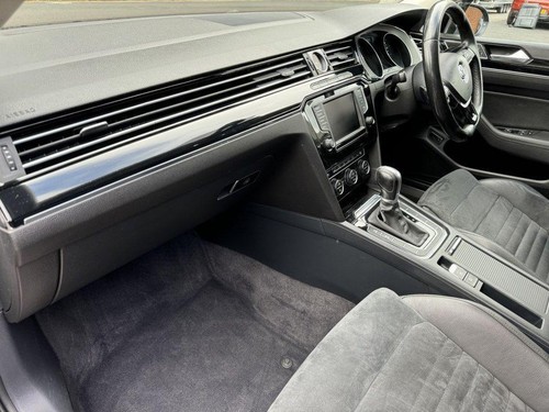 2015 Volkswagen Passat 2.0 GT TDI BLUEMOTION TECHNOLOGY DSG 4d 148 BHP Saloon Di - Picture 19 of 20