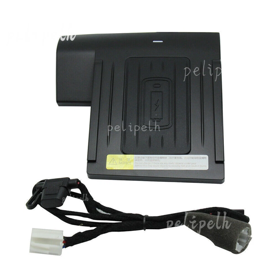 Cargador de coche inalámbrico teléfono almohadilla de carga rápida apta para Volkswagen Golf MK7 2014-2019 Foto 2 de 4