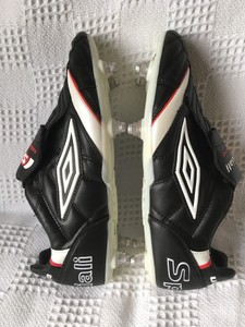 classic football boots uk