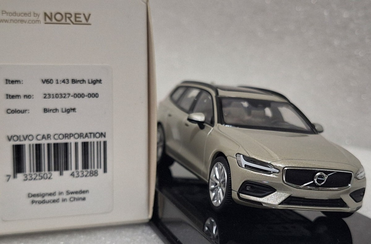 Volvo V60 2018 Birch Light 1:43 Norev Dealer Edition 231032 Volvo V60 2018 Birch Light 1:43 Norev Dealer Edition 231032