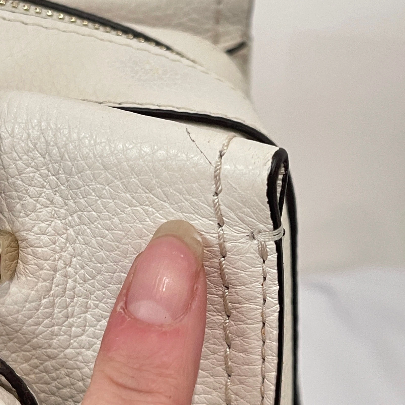 Borsa a mano Kate Spade Maryam Palmer Drive in pelle color crema e ciottoli