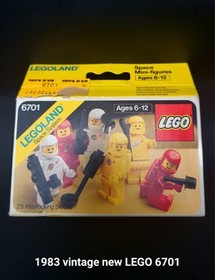 1983 New (NIB) With tag LEGO 6701  Space Mini-figures 
