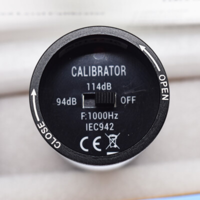 1x ND9B Sound Level Calibrator 94dB & 114dB High Accuracy ±0.3db 1'' and 1/2'' Mic