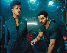 DOMINIQUE TIPPER signed Autogramm 20x25cm THE EXPANSE in Person autograph COA