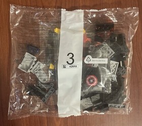 LEGO Marvel: Super Hero Airport Battle (76051) - Complete - No Box - Bag 1 Open