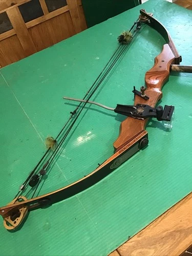 Vintage Martin Warthog Magnum Compound Bow Wood Riser Nice 45-60lb Left Hand