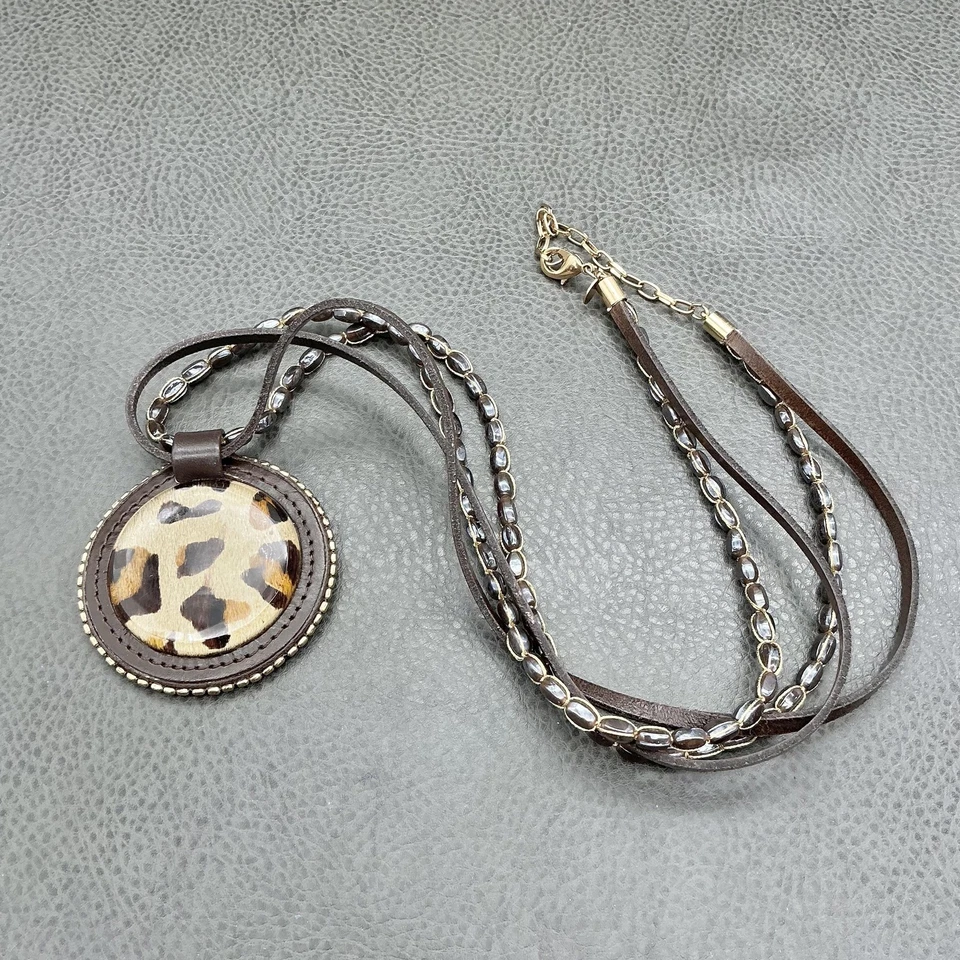 Collar Colgante Chico's Estampado Leopardo Cuero Marrón Cuentas Vidrio Ahumado Tono Dorado Foto 2 de 4