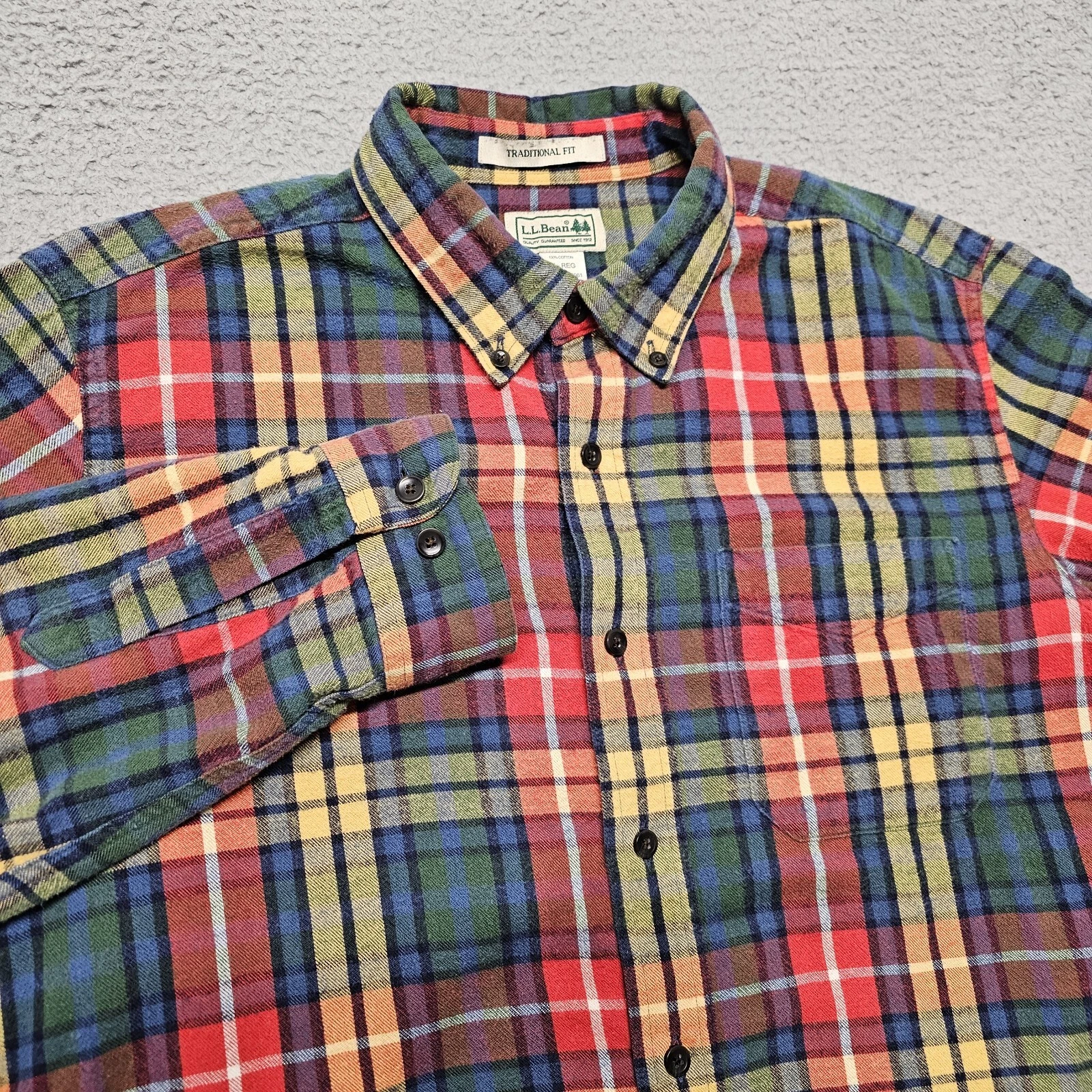 L.L. Bean Flannel Shirt Mens Medium Traditional Fit Multicolor Plaid Button Down