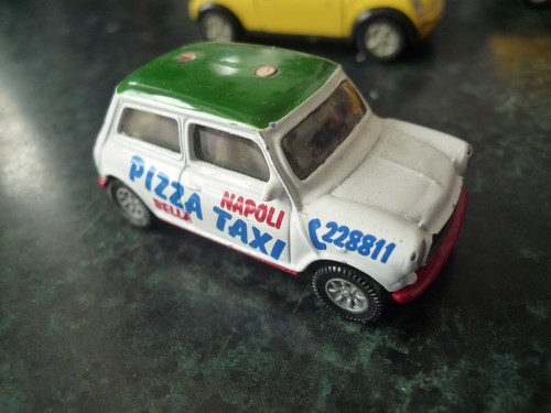 6 Siku Models:"Pizza taxi" Napoli,Ambulance.Truck, 2CV New Mini & Smart Car Used - Picture 18 of 20