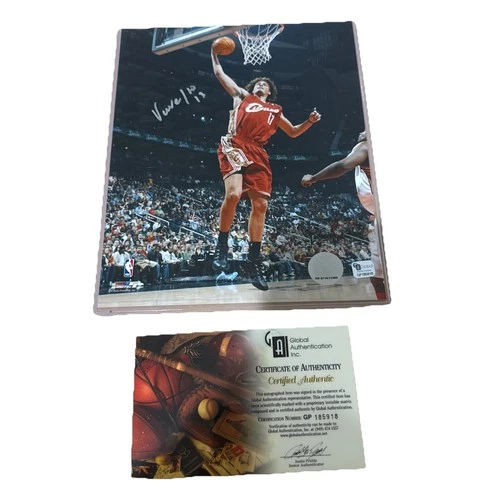 ANDERSON VAREJAO CLEVELAND CAVALIERS SIGNED AUTOGRAPHED 8X10 BASKETBALL PHOTO