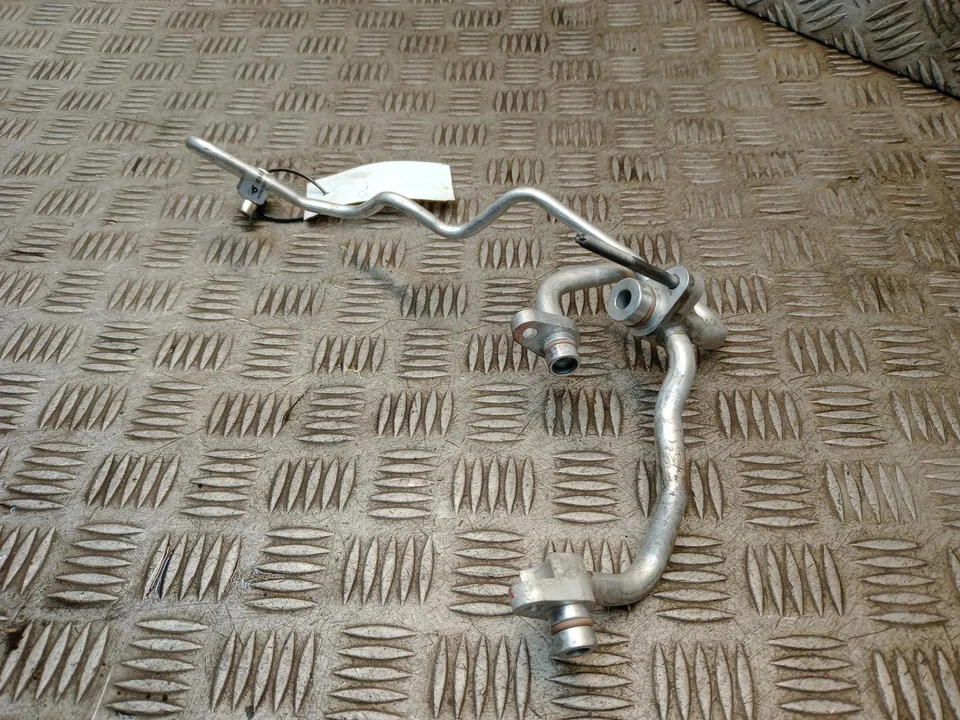 TUBO AIRE ACONDICIONADO RENAULT MEGANE E-TECH AC 924425MZ0A XCB 2022 - 2024 Foto 2 de 4