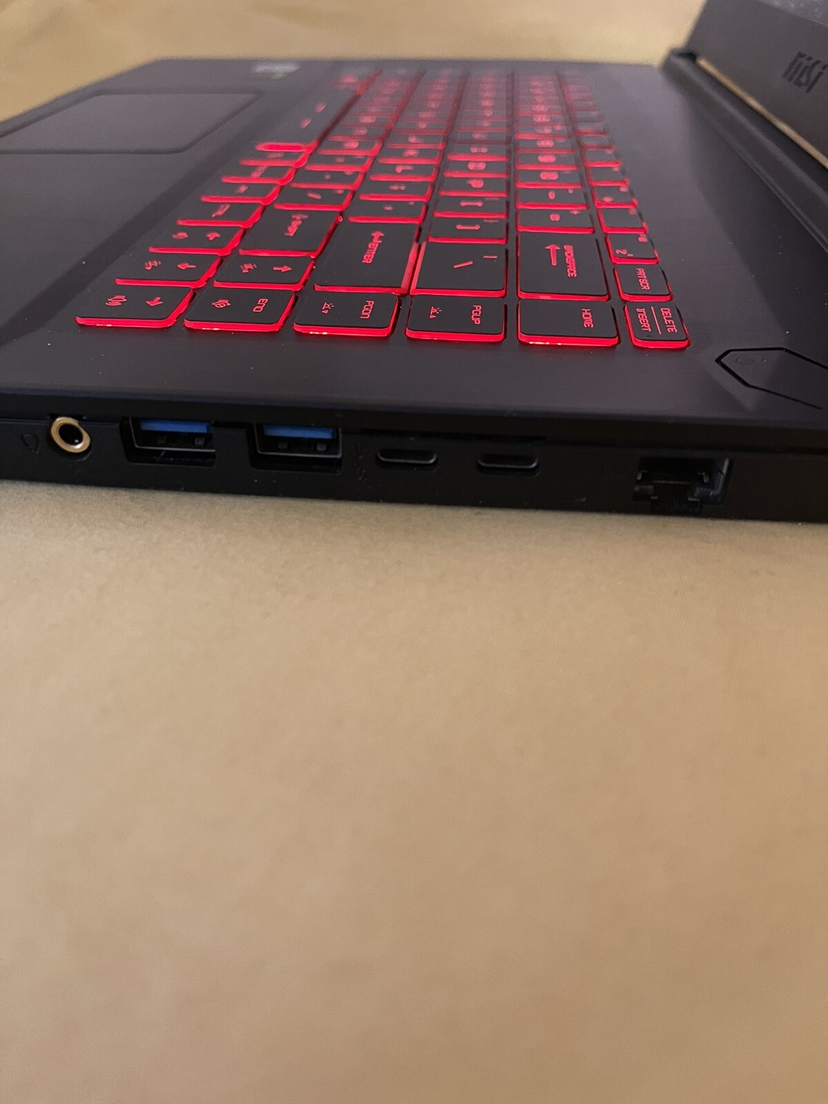MSI GF65 Thin 10UE-092 15.6 
