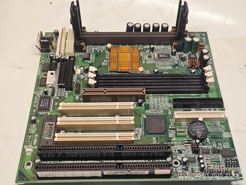 SLOT 1 AT A-Trend ATC-6230 *Coppermine* Motherboard, CPU & 256 MB RAM + Bonus - Picture 2 of 13