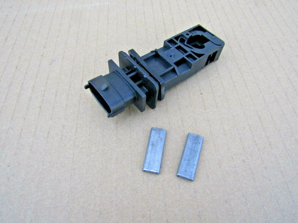 Mercedes Benz C63 AMG W204 2011 V8 Engine Air Flow Meter Sensor 