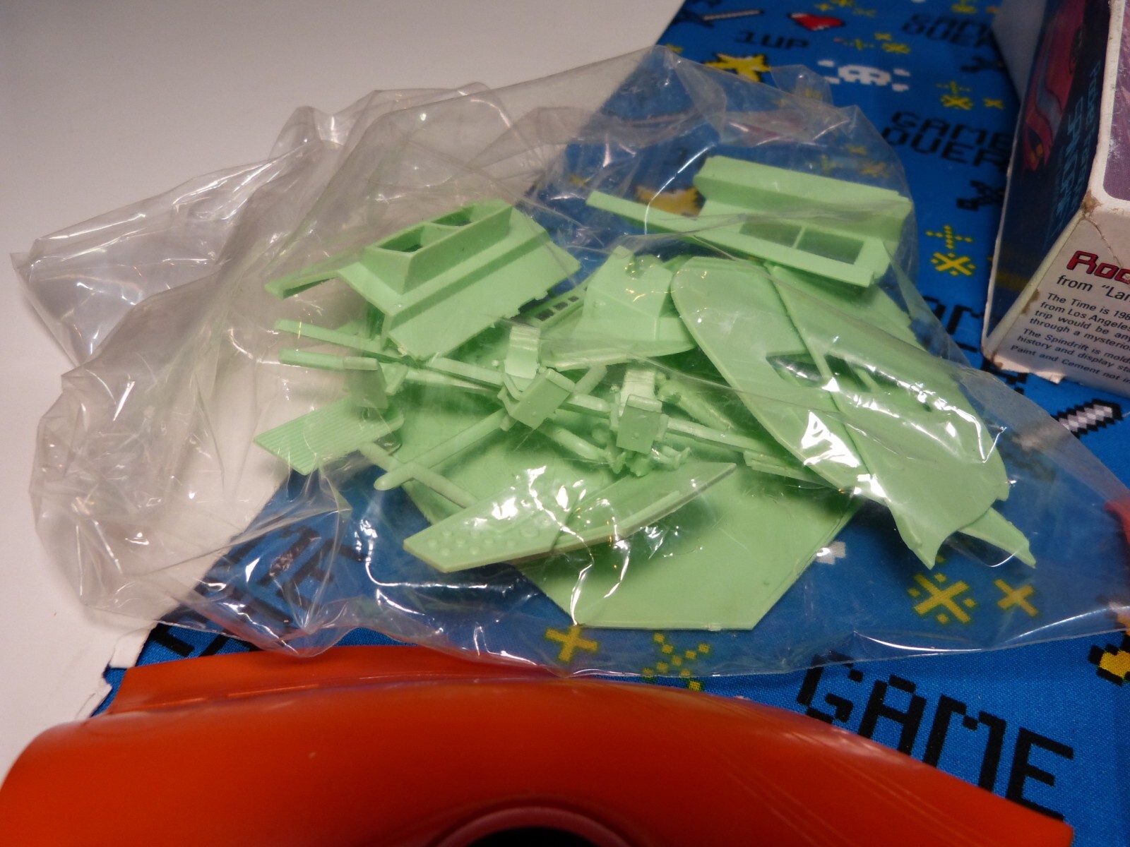 Vintage 1968 Aurora LAND OF THE GIANTS Space Rocket Transport Spindrift