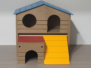 Wooden House Hideout for Dwarf Hamster and Small Critters