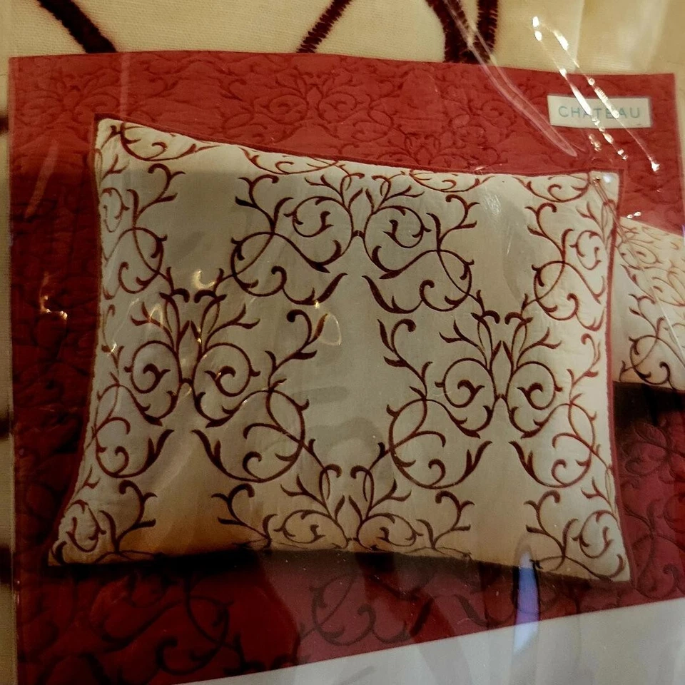 Fundas de almohada estándar de algodón acolchado bordado Martha Stewart nunca usadas Foto 3 de 4