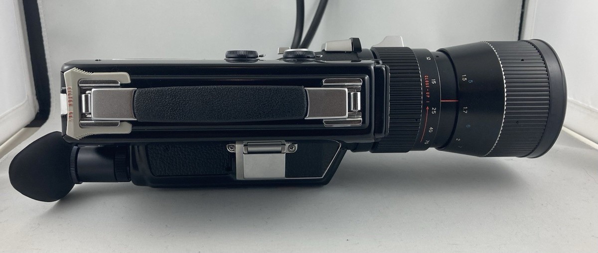 【8ミリカメラ】ELMO Super 110 Elmo Super 110 Black Super 8 8mm Movie Camera From JAPAN