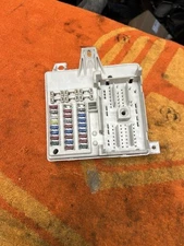 2011 buick enclave cabin fuse relay junction block box 20934630 OEM