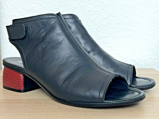 Remonte Sandalette Gr. 44 XXL schwarz Leder Peeptoe Slingback Blockabsatz rot