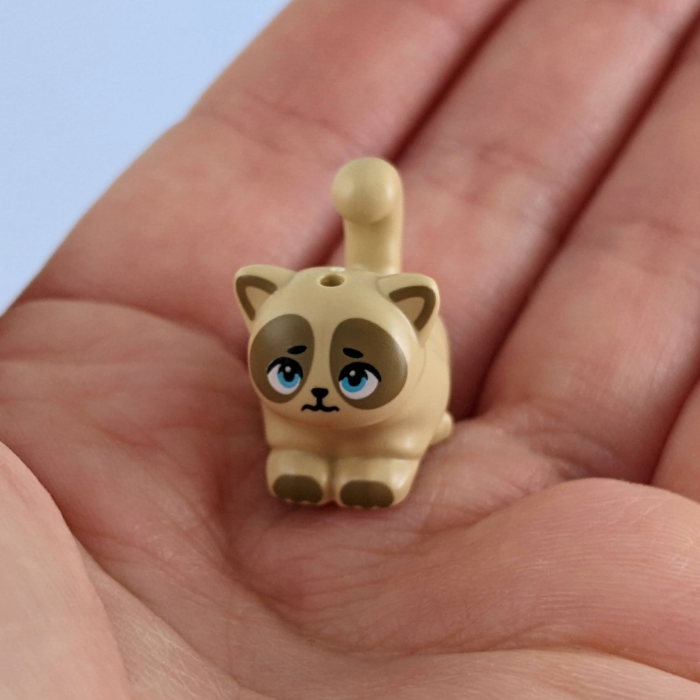 LEGO Cat Minifigure - Tan Scared Cat with Brown Markings (Pom) - Lego Friends