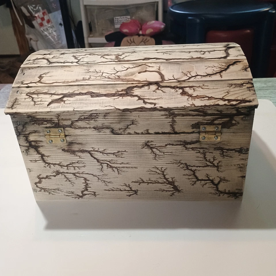 Treasure Chest Keepsake Box - Lichtenberg Fractal Burned - Handcrafted - OOAK - Image 3 of 4