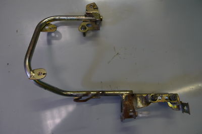 YAMAHA NXC 125 FRONT RAHMEN TANKPUNKT HALTERUNG (67-A)