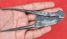 Vintage Iron Betel Nut Cutter Sarota Handcrafted Unique Collectible I591