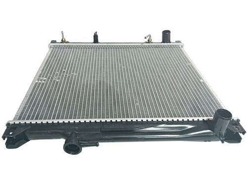 Radiator 92DQZT24 for Suzuki Sidekick Grand Vitara 1997 1996 1998 1999 2000 2001 - Picture 2 of 2