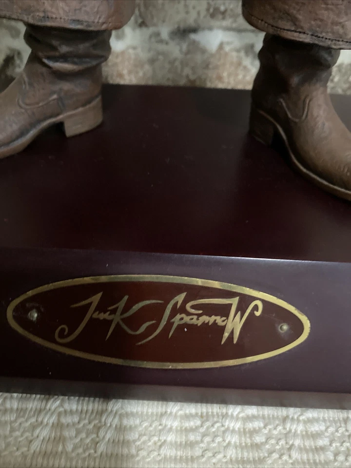 Jack Sparrow Piratas del Caribe Disney Cofre del Hombre Muerto GRAN Figura (RARO) Foto 4 de 4