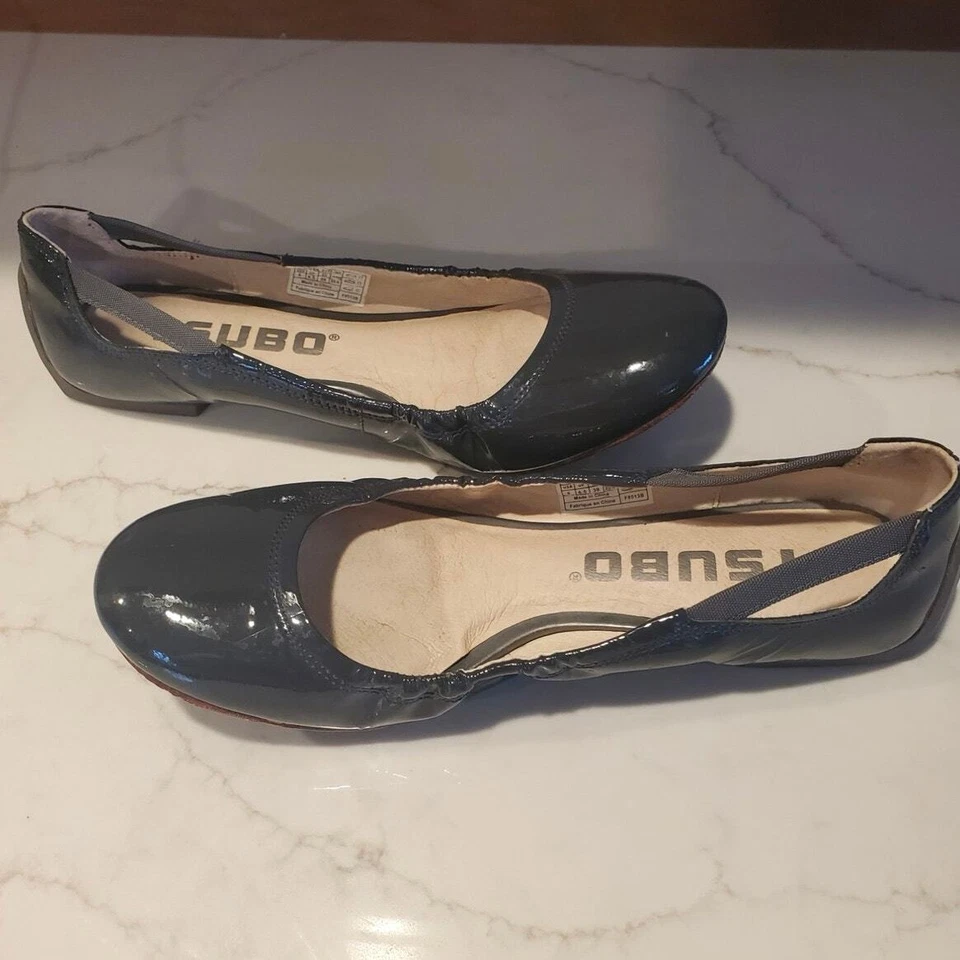 Zapatos planos para mujer Tsubo azul marino charol talla 8 informales de negocios  Foto 4 de 4