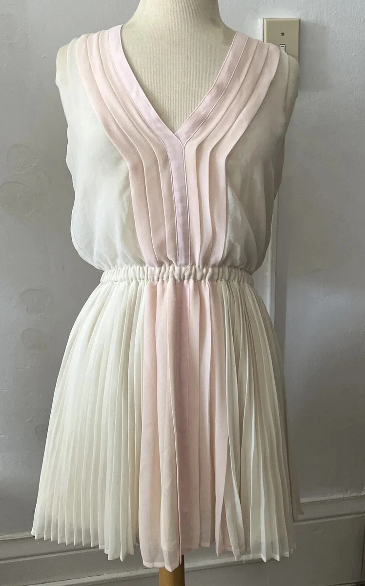 Pastel 2025 pleated dress