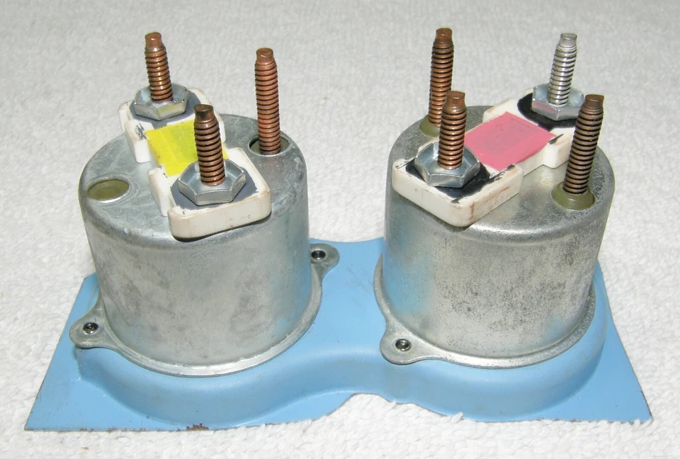 NOS 1979 1980 Oldsmobile Cutlass W/Diesel Engine Instrument Panel Fuel/Oil Gauge Foto 4 de 4