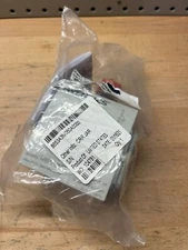 NEW Aventics NOS Diverter Block P/N: 8653A3M050A0000 FREE SHIPPING