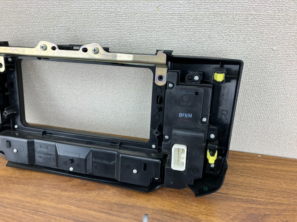 Toyota Mark X GRX120 GRX125 Audio A/C Air Conditioner Switch Panel