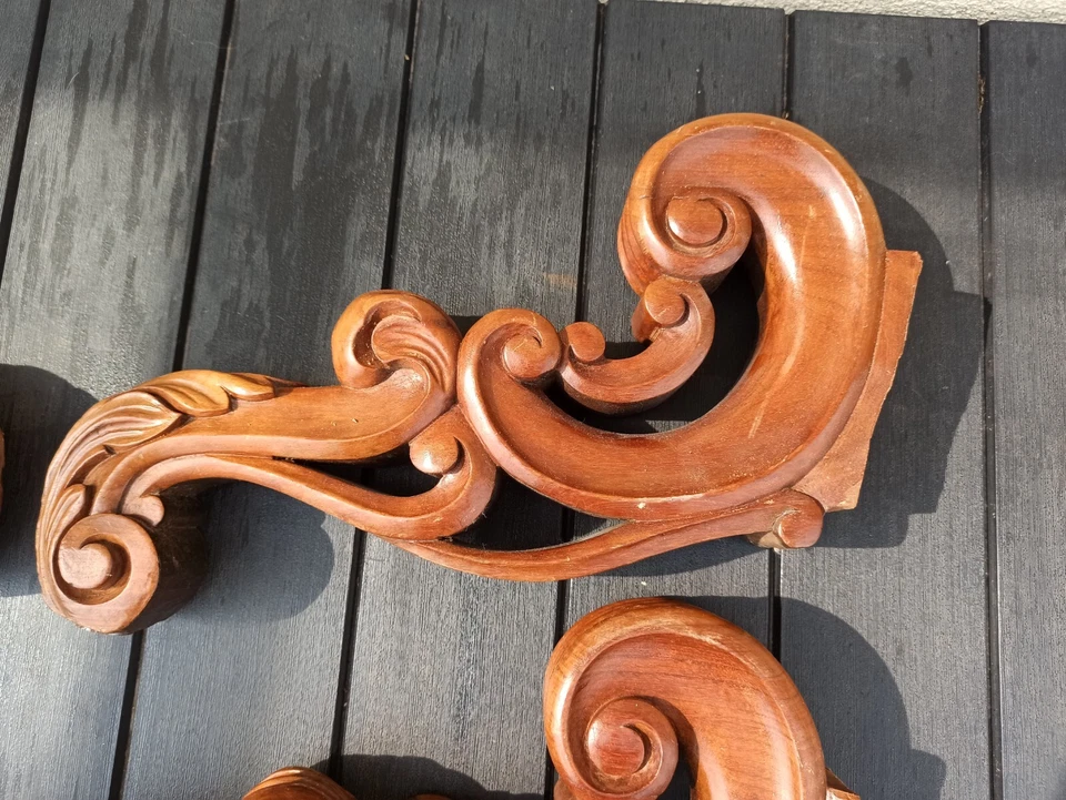 4 antiguos adornos franceses de madera tallada con frontón gabinete de nogal salvaje Foto 4 de 4