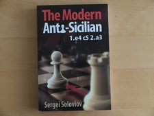 Schachbuch (engl.) "The Modern Anti-Sicilian" von Sergei Soloviov (2013)