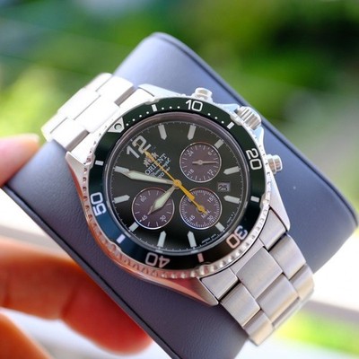 Orient Chronograph Uhr 20 Bar grünes Zifferblatt Sport aus Japan