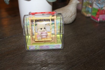 Sylvanian Families Baby chantilly cream cat on swing carry case VHTF NEW