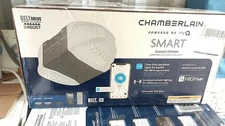 Chamberlain  3/4 HP Smart Quiet Belt Drive Garage Door Opener B4505T