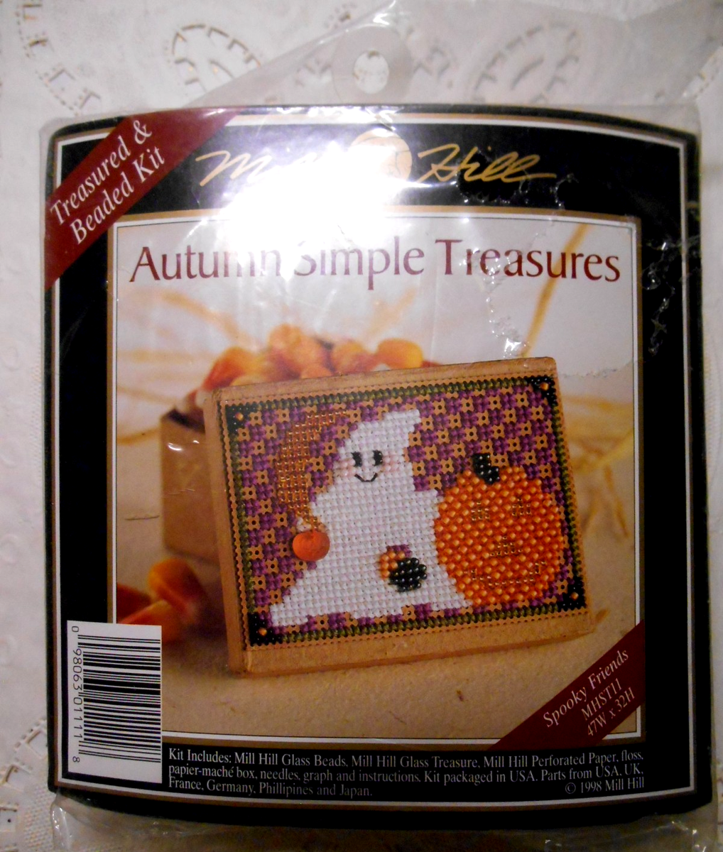 Vintage 1998 Mill Hill Simple Treasure Stitch Box Kit SPOOKY
