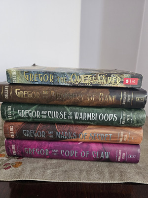 Gregor The Overlander - 1st in the Overlander Chronicles By Suzanne Collins 