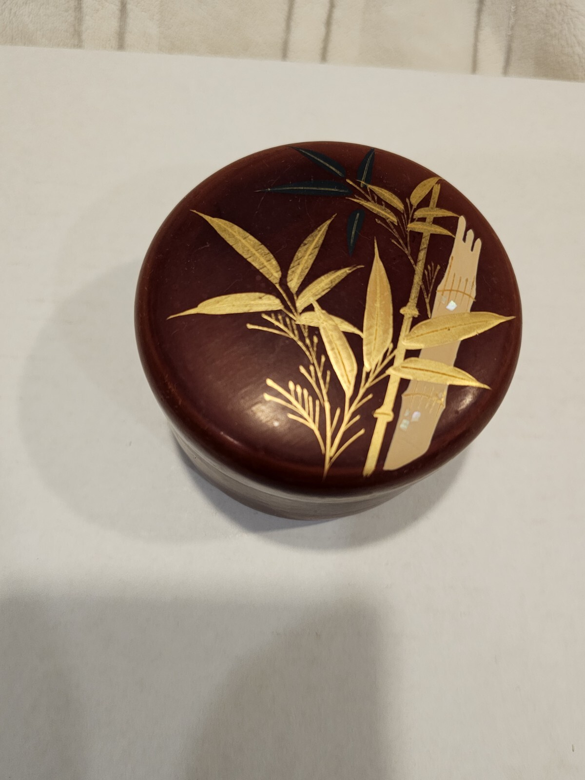 Hand Painted Japanese Trinket Box with Artisan Craftsmanship