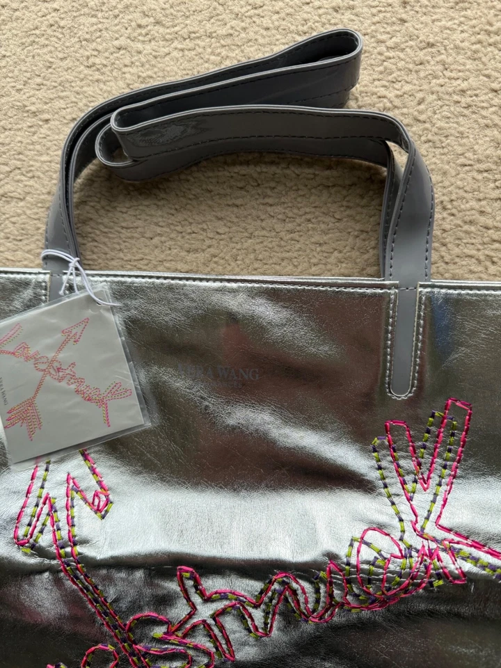 BNWT VERA WANG SILVER & RED EMBROIDERED "LOVESTRUCK" TOTE BAG!! - Image 2 of 4